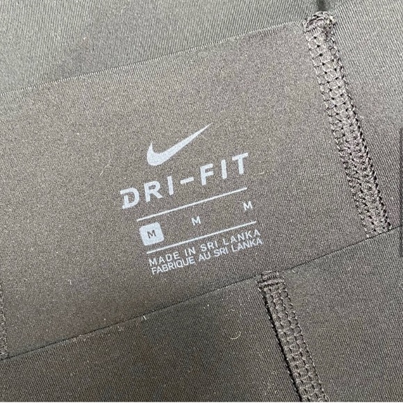 Nike Dri-fit flared leggings - Picture 5 of 9